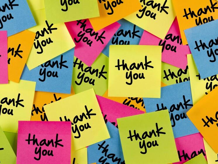post it notes with thank you written on them